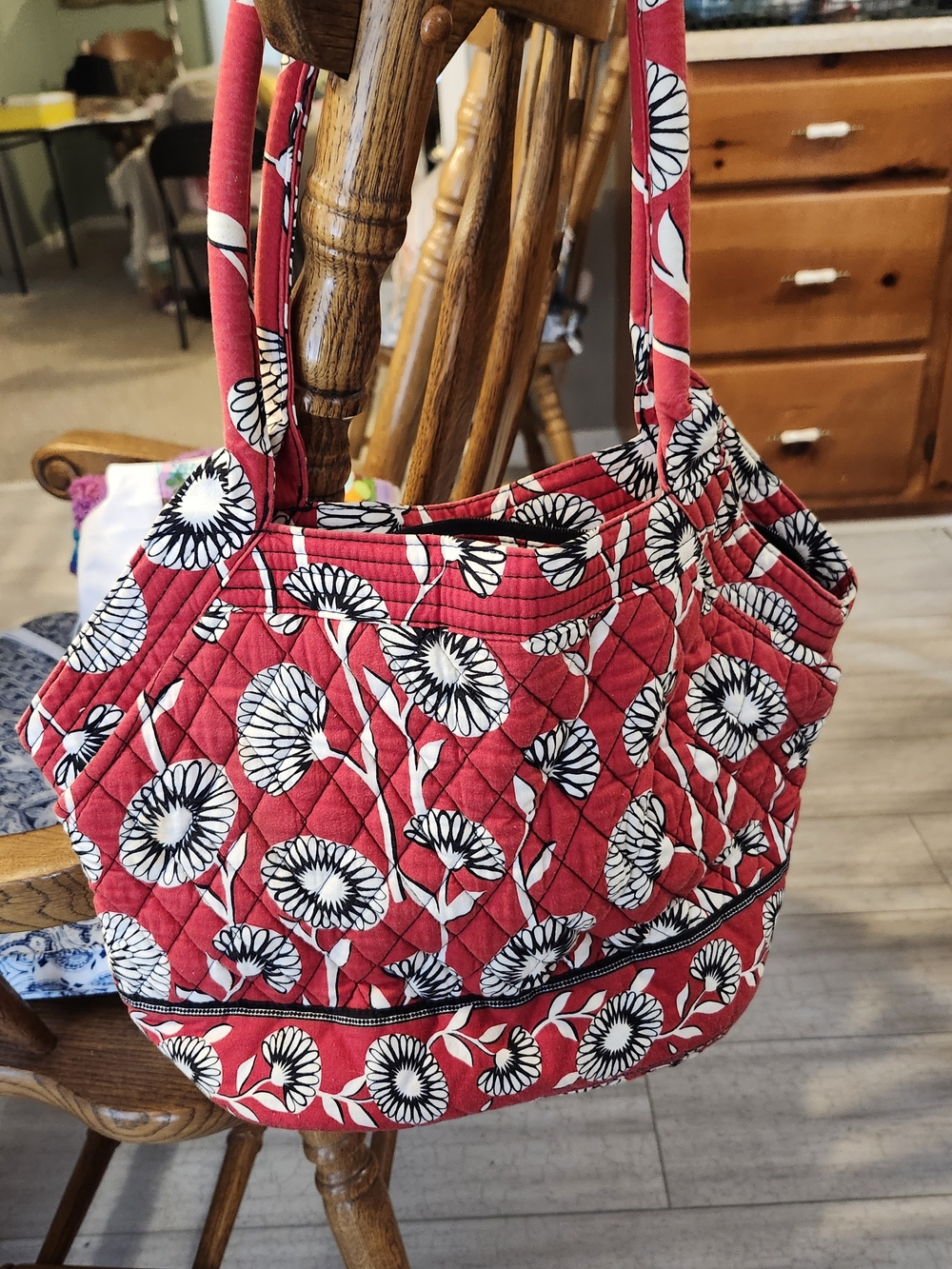 Vera BRADLEY Quilted Red Floral Tote Bag - Women